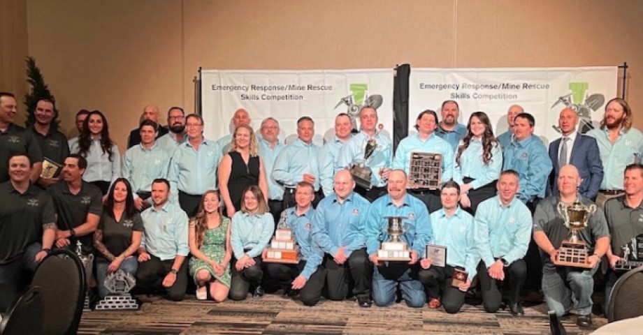 The Belle Plaine group placed first among the surface mining teams. Left to Right: Darren Soyka, Jav Steinhauer. Jamie Poulin, Kvana Main, Richard Petit, Brett King, Jason Hetherington